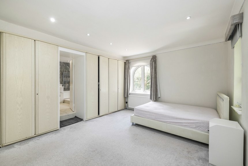 let sandy lane london 70339 - Gibbs Gillespie