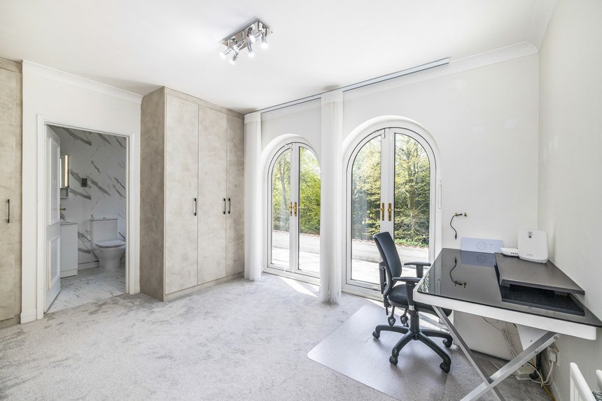 let sandy lane london 70339 - Gibbs Gillespie