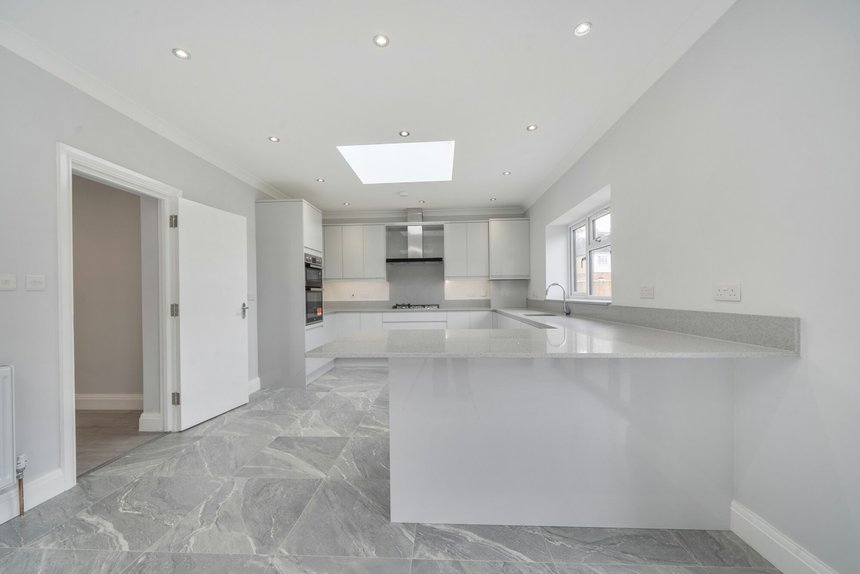 under offer the ridgeway london 70366 - Gibbs Gillespie