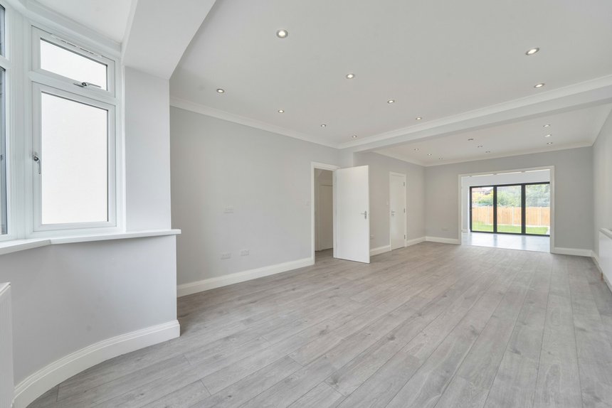 under offer the ridgeway london 70366 - Gibbs Gillespie