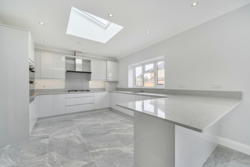 under offer the ridgeway london 70366 - Gibbs Gillespie