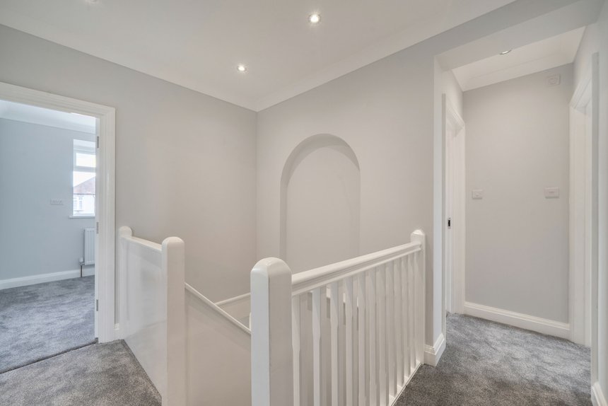 under offer the ridgeway london 70366 - Gibbs Gillespie