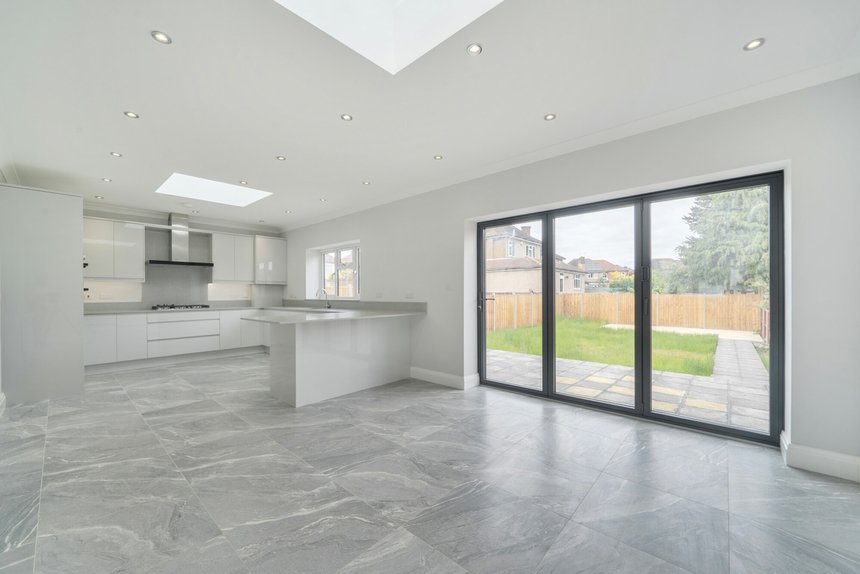 under offer the ridgeway london 70366 - Gibbs Gillespie