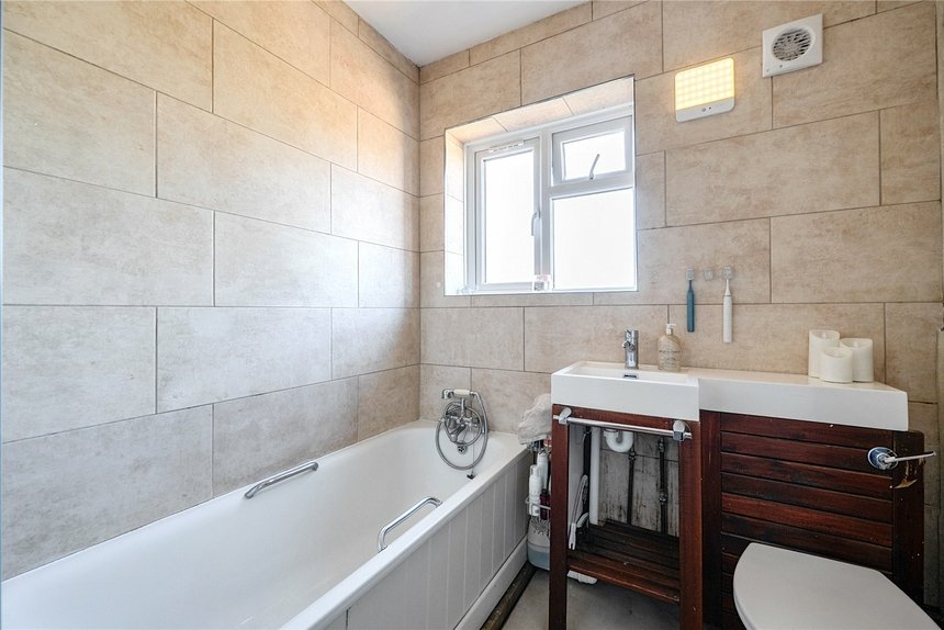 under offer sutton court road london 70641 - Gibbs Gillespie