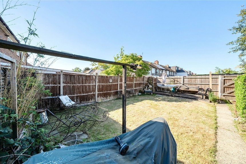 under offer sutton court road london 70641 - Gibbs Gillespie
