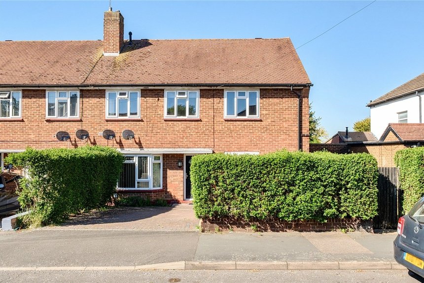 under offer sutton court road london 70641 - Gibbs Gillespie