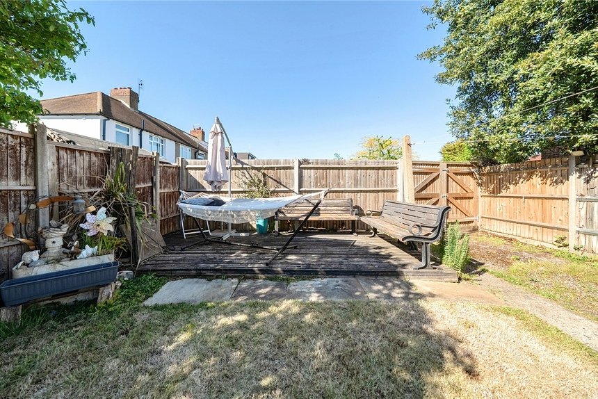 under offer sutton court road london 70641 - Gibbs Gillespie