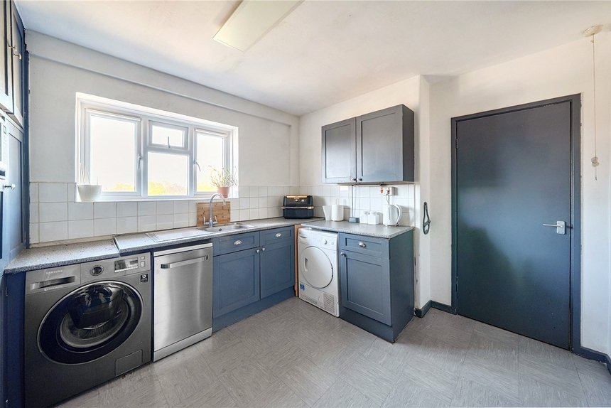 under offer sutton court road london 70641 - Gibbs Gillespie