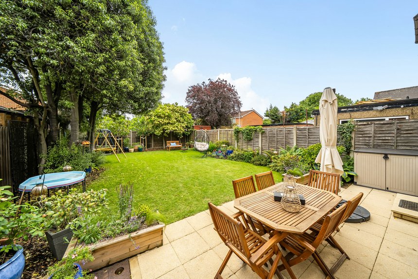 for sale hamilton road london 70650 - Gibbs Gillespie
