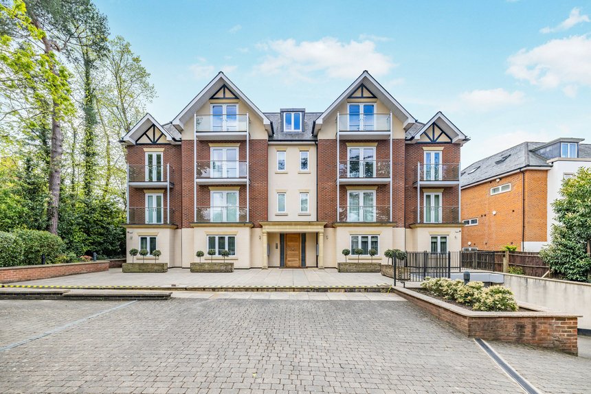 to let eastbury avenue london 70680 - Gibbs Gillespie