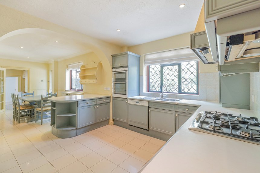 let agreed woodside walk london 70763 - Gibbs Gillespie