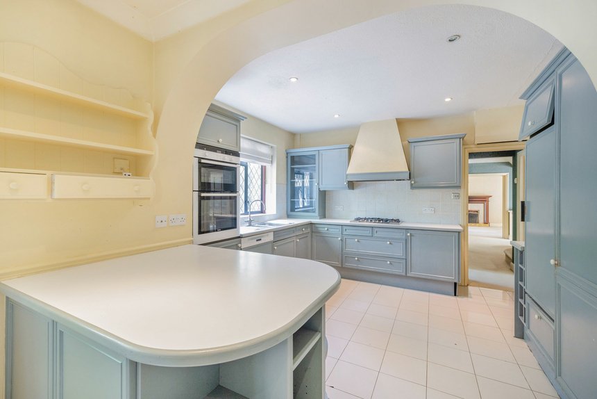 let agreed woodside walk london 70763 - Gibbs Gillespie