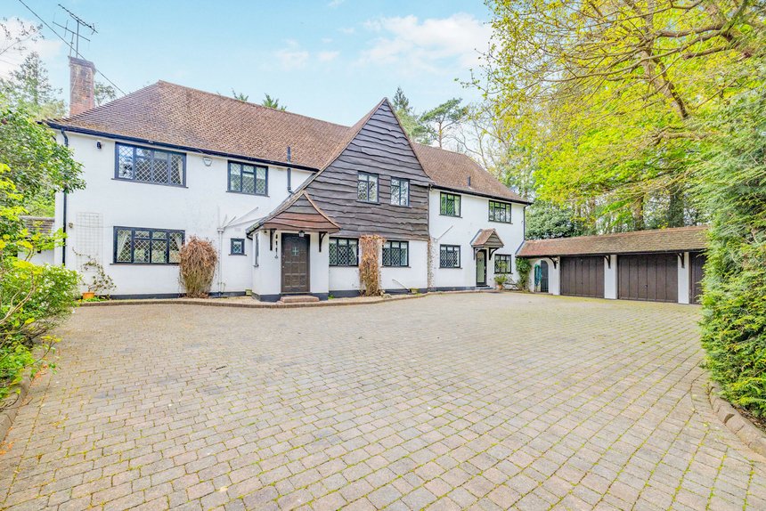 let agreed woodside walk london 70763 - Gibbs Gillespie