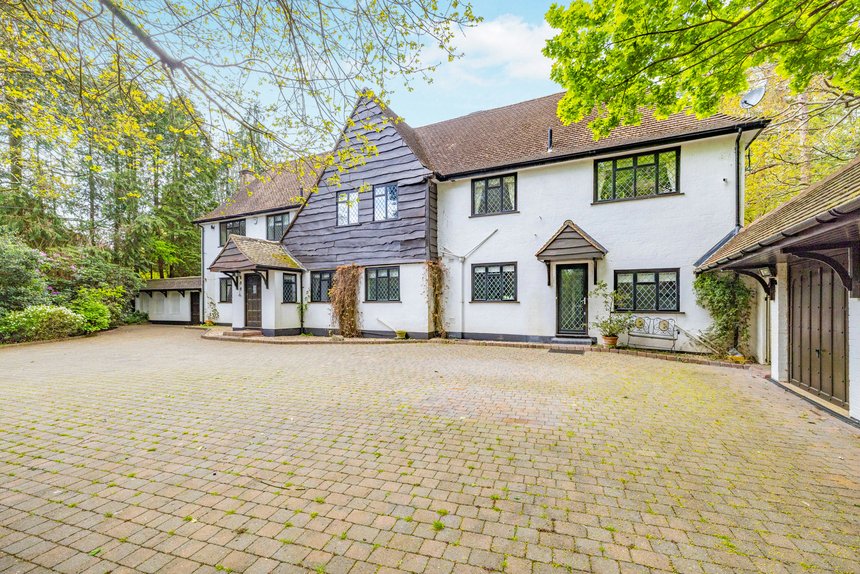 let agreed woodside walk london 70763 - Gibbs Gillespie