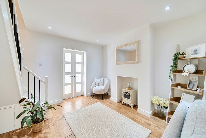 for sale moorcroft lane london 70794 - Gibbs Gillespie