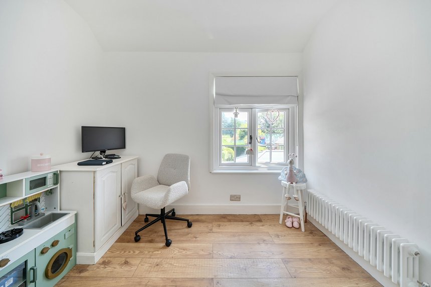 for sale moorcroft lane london 70794 - Gibbs Gillespie