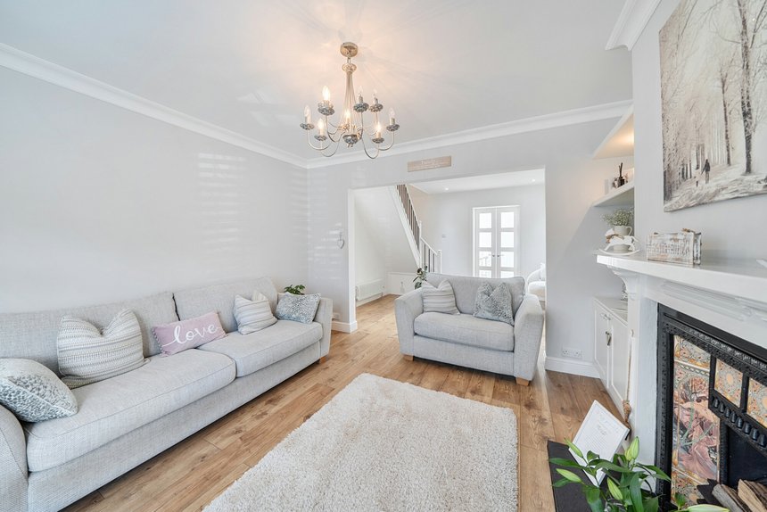 for sale moorcroft lane london 70794 - Gibbs Gillespie