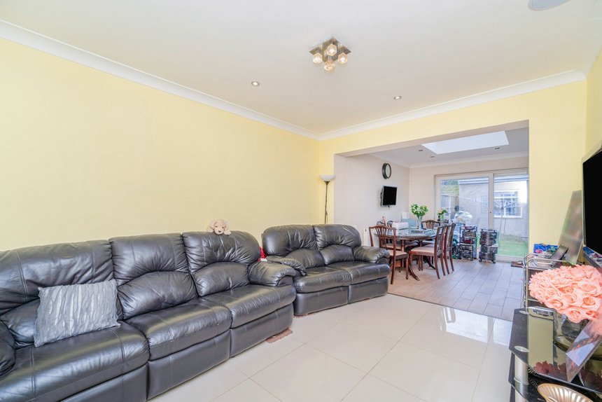 to let woodlands avenue london 70883 - Gibbs Gillespie