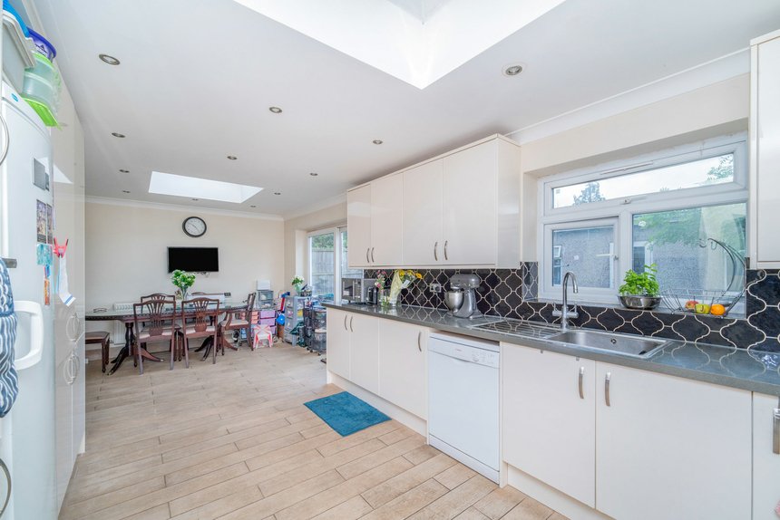 to let woodlands avenue london 70883 - Gibbs Gillespie