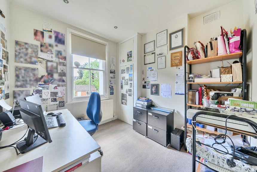 for sale hindes road london 71236 - Gibbs Gillespie