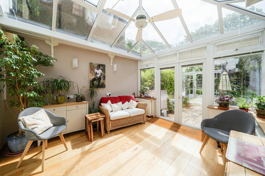 for sale hindes road london 71236 - Gibbs Gillespie