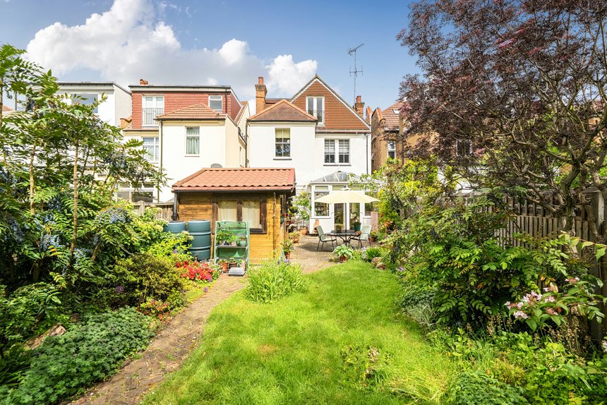 for sale hindes road london 71236 - Gibbs Gillespie