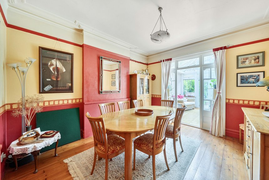 for sale hindes road london 71236 - Gibbs Gillespie