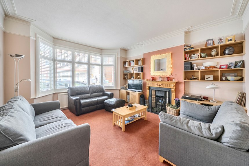 for sale hindes road london 71236 - Gibbs Gillespie