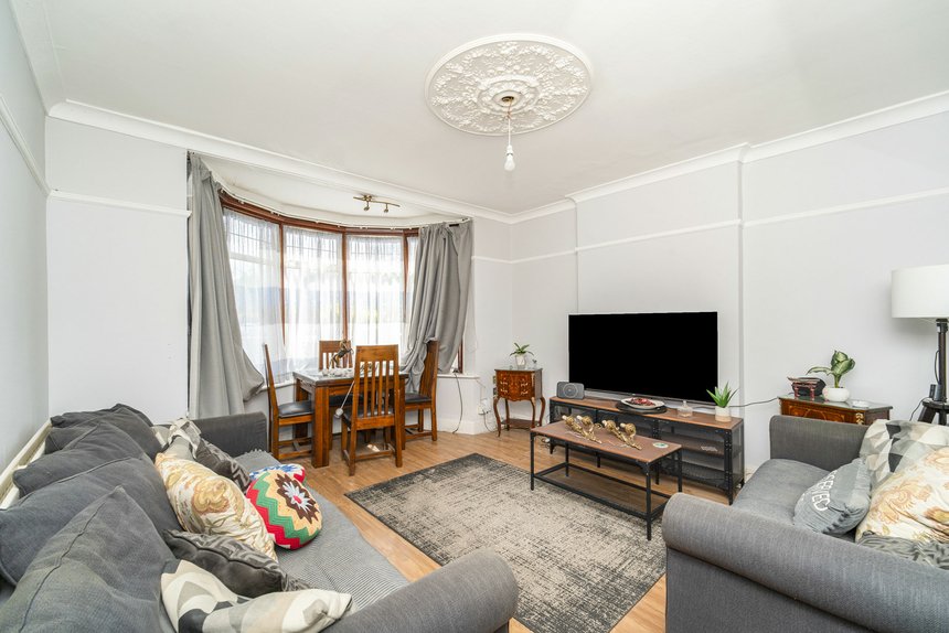 to let brunswick road london 71240 - Gibbs Gillespie