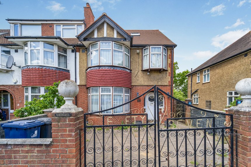 to let brunswick road london 71240 - Gibbs Gillespie