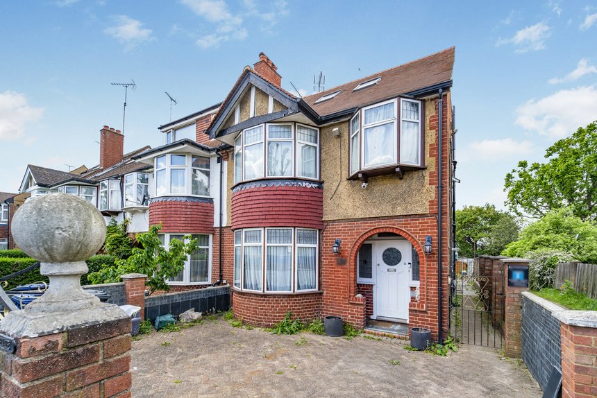 to let brunswick road london 71240 - Gibbs Gillespie