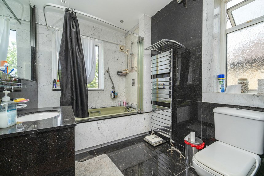 to let brunswick road london 71240 - Gibbs Gillespie