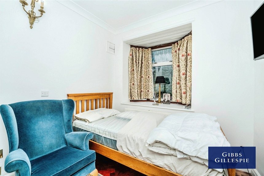 to let brunswick road london 71240 - Gibbs Gillespie