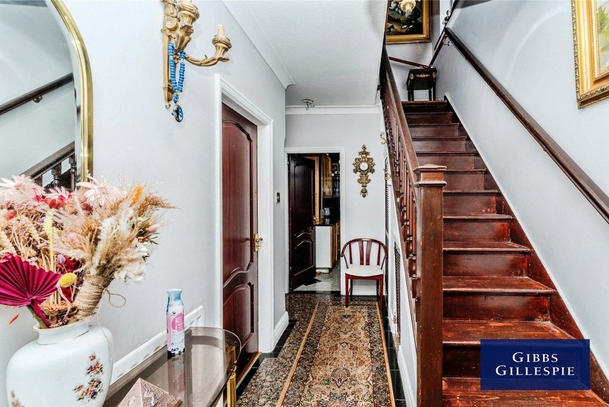 to let brunswick road london 71240 - Gibbs Gillespie