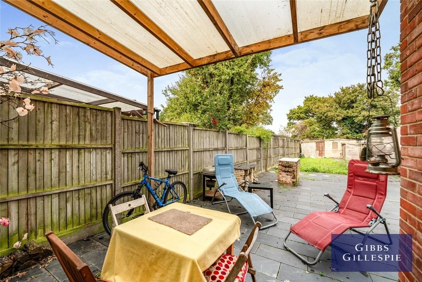 to let brunswick road london 71240 - Gibbs Gillespie