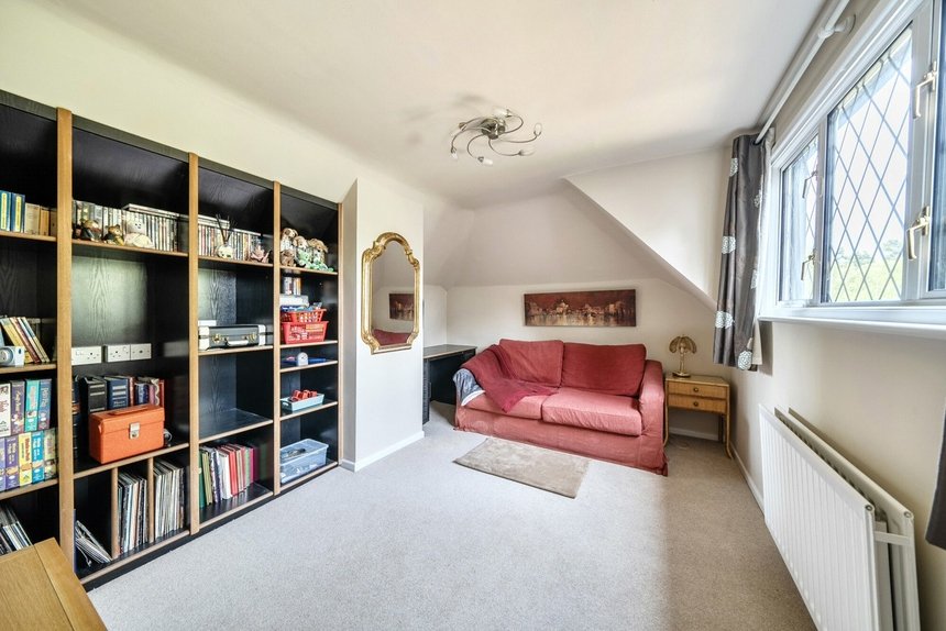 to let copthorne road london 71329 - Gibbs Gillespie