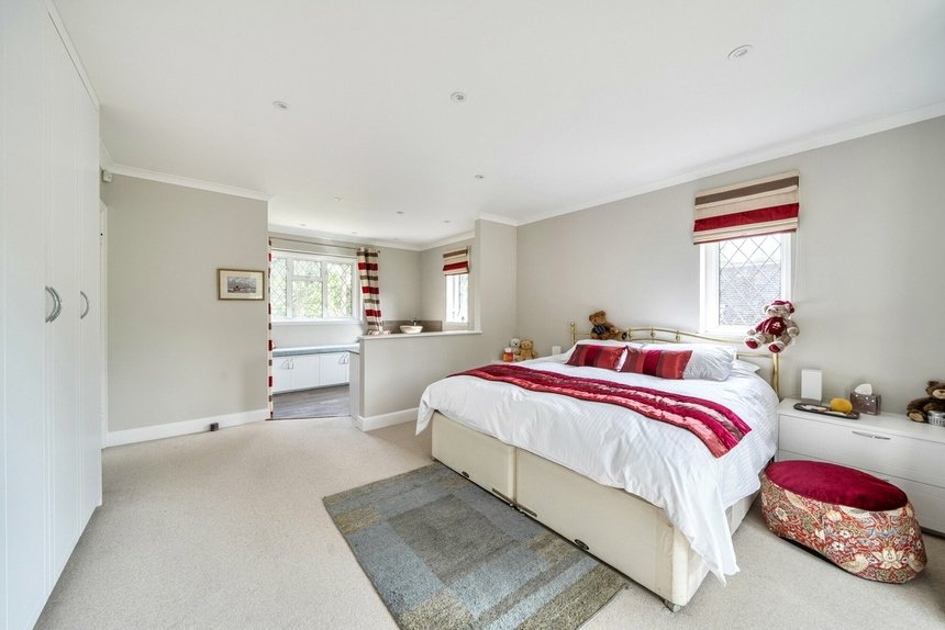 to let copthorne road london 71329 - Gibbs Gillespie