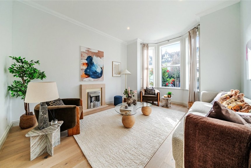under offer broughton road london 71922 - Gibbs Gillespie