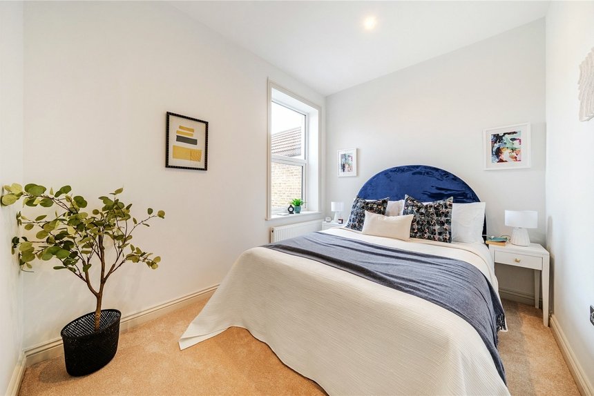 under offer broughton road london 71922 - Gibbs Gillespie