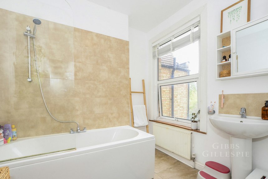 let agreed merivale road london 72010 - Gibbs Gillespie