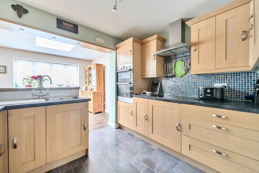 for sale the avenue london 72014 - Gibbs Gillespie