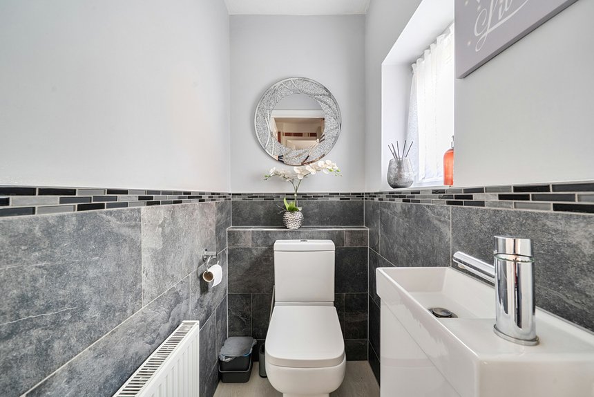 for sale the avenue london 72014 - Gibbs Gillespie