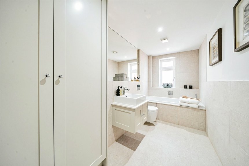 under offer claremont place london 72081 - Gibbs Gillespie