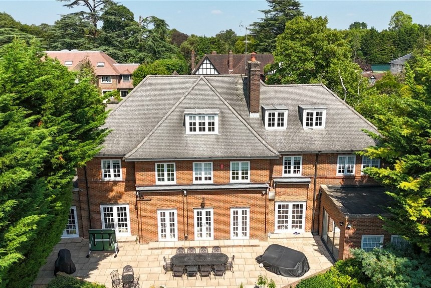 for sale priory drive london 72145 - Gibbs Gillespie