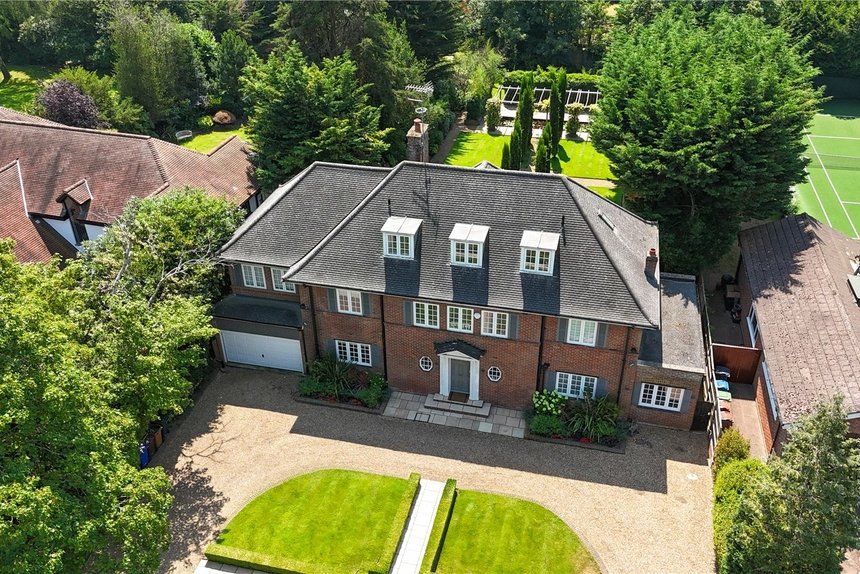 for sale priory drive london 72145 - Gibbs Gillespie