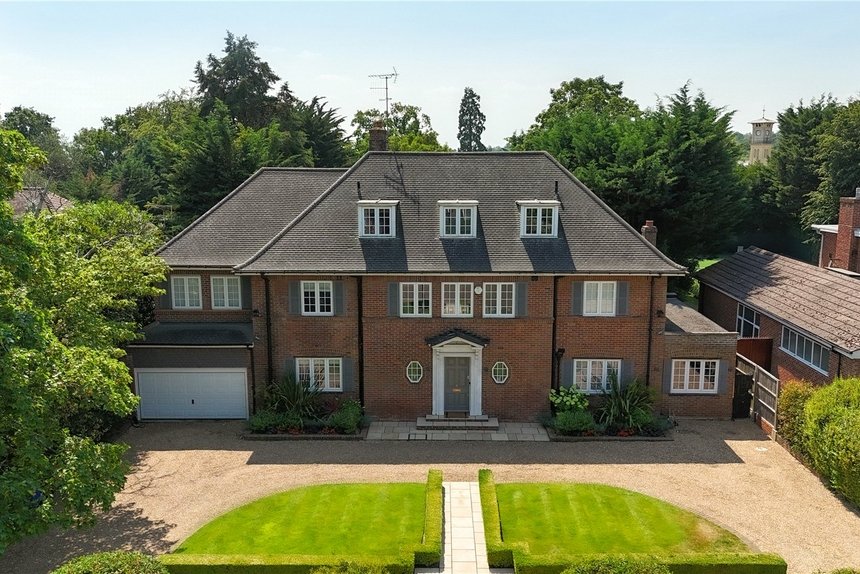 for sale priory drive london 72145 - Gibbs Gillespie