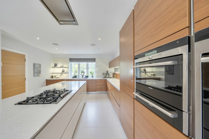for sale priory drive london 72145 - Gibbs Gillespie