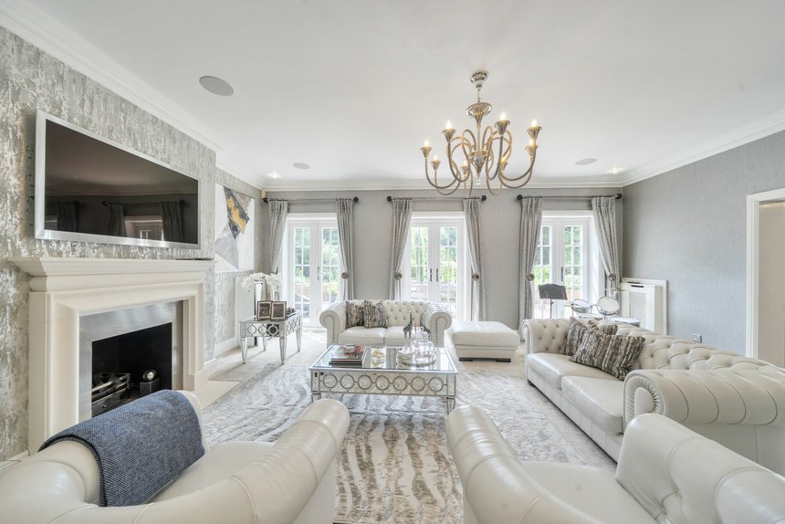 for sale priory drive london 72145 - Gibbs Gillespie