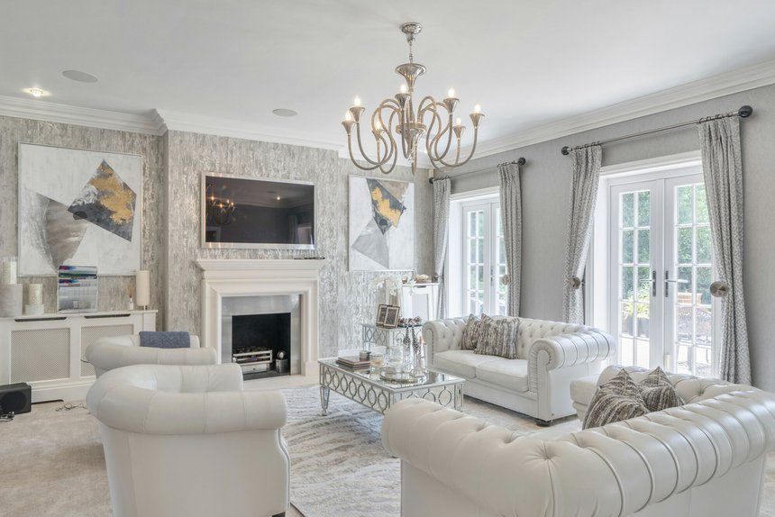 for sale priory drive london 72145 - Gibbs Gillespie