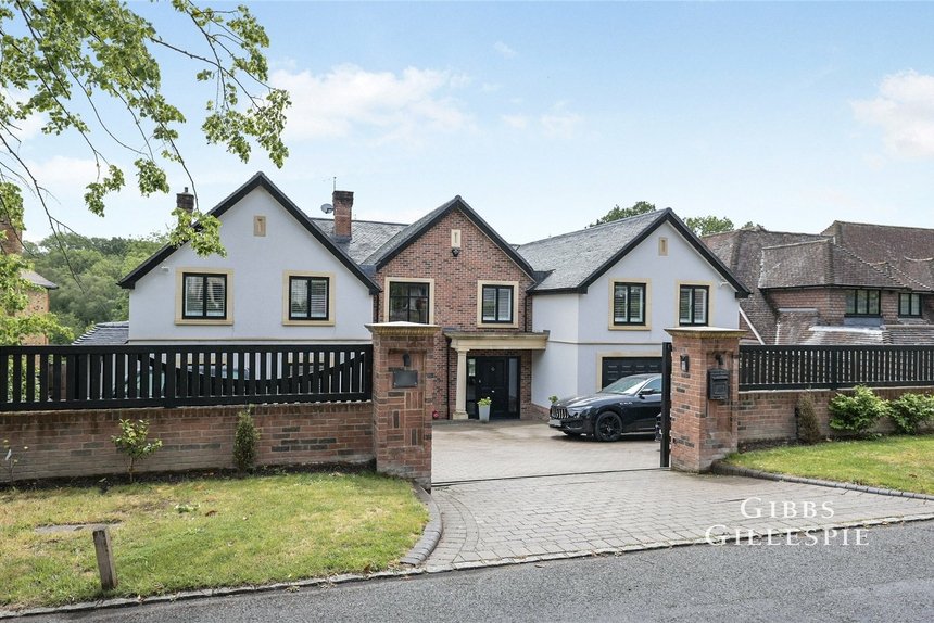 to let beech waye london 72271 - Gibbs Gillespie